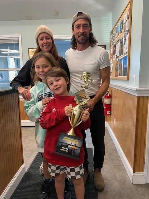 1st Place Scary MUMMY Smith Family